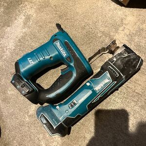 ジャンク品　TM51D ST420D充電式タッカ 充電式マルチツールmakita マキタ 