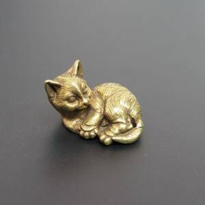 真鍮　猫　猫④ 全8種　置物　文鎮　ブラス　brass ネコ　ネコ　メモ　かわいい　おしゃれ　フィギュア　ぬいぐるみ　小物