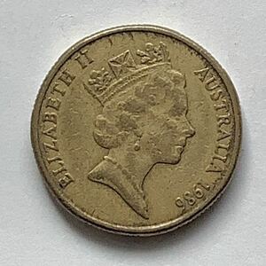【希少品セール】オーストラリア エリザベス女王肖像デザイン 記念デザイン 1ドル硬貨 1986年 1枚