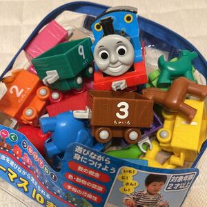 ☆美品 学研　トーマス 10までつなげて 知育玩具 数字　色　手先 動物　いろ こどもちゃれんじ