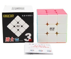 Qiyi warriorワット3 × 3 × 3スピードキューブラベルなし透明プロのマジックキューブパズル