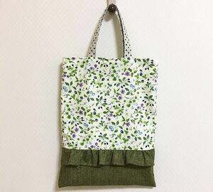 ハンドメイド　手提げバッグ★小花 果物（イチゴなど）　フリル付