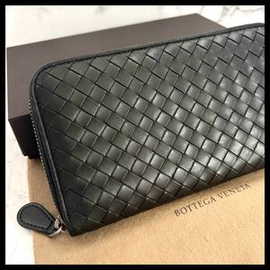 ★【極美品！希少！】 BOTTEGA VENETA ボッテガヴェネタ イントレチャート 長財布 ラウンドファスナー　ブラック 定価7.8万 106