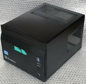 【中古】SilverStone SST-SG06B-USB3.0 キューブタイプ Mini-ITXケース 300W電源付 3.5インチHDD用マウンタ欠品 / FSP300-60GHS