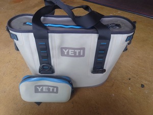 YETI クーラー　ホッパー　HOPPER（ホッパー）20　20QT(18.9L）/サイドキック　セット