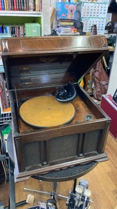 u49083 ビクター [Victrola VV1-90] 蓄音機 動作+発音OK 中古 年代物