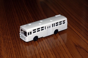 トミーテック バスコレクション 第5弾 いすゞ BU04 未塗装バス 1台