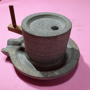  古民具 茶道具 石臼 碾臼 ミニ 茶臼 ひき臼 粉ひき 中古品　現状渡し　写真が全てです