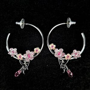 ☆ほぼ新品☆スワロフスキー SWAROVSKI Cherry Blossoms ピアス ティンカーベル ディズニー 1155534