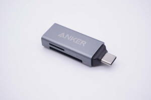 Anker　USB-C　2-in-1　TYPE C　カードリーダー　A8370 ★ SD / microSD / MMC ★ SDXC / SDHC / SD / UHS-I　