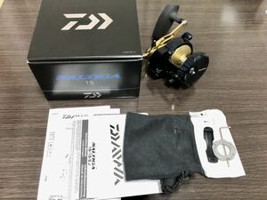 即決 美品 22 ソルティガ 15 右ハンドル ダイワ SALTIGA DAIWA ライト