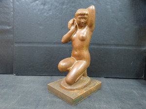 B4◆横浜古物◆ 木彫り 裸婦 銘不詳