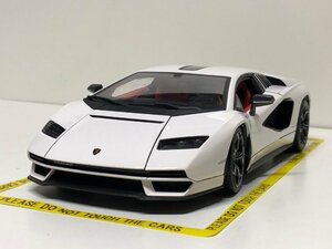 MAISTO 1/18 Lamborghini Countach LPi 800-4　ホワイト　ランボルギーニ　カウンタック　マイスト