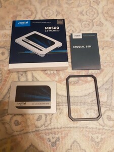 正常判定　Crucial SSD 1TB 1000GB MX500 内蔵2.5インチ 【 9.5mmスペーサー付属 】 CT1000MX500SSD1 良品 送料無料　使用時間1423時間 