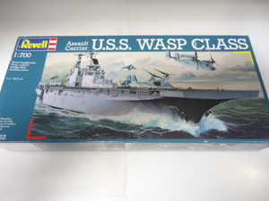 1/700 Revell レベル Assault Carrier U.S.S. WASP CLASS プラモデル 訳アリ