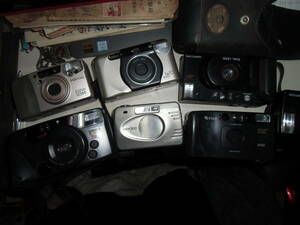 古い フィルムカメ7台 PENTAX ESPIO 115M olympus Af-1Twin IZM220 KonicaZ-up70 Minolta Vectis300 Mac-Dual FujiTravelmini dual