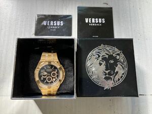 ◎0510p2301 VERSUS VERSACE ヴェルサス ヴェルサーチ ゴールド 金 時計