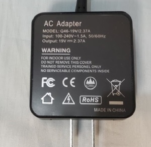 AC電源　ASUS　Adapter Q46-19V/2.37A 