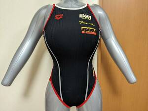 アリーナ タフスーツ スーパーフライバック 女子競泳水着 FSA-6601W 黒/赤・白ライン サイズL