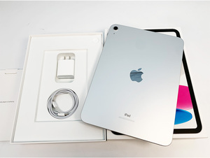 【極美品】Apple iPad 第10世代 64GB Wi-Fiモデル シルバー MPQ03J/A