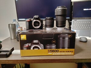 ニコン　D5600 ダブルズームキット