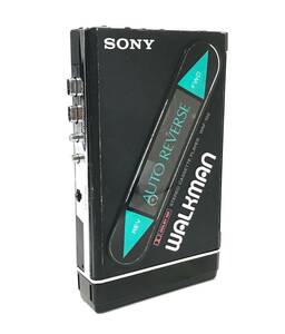 [美品][美音][整備品] SONY ウォークマン WM-102 電池ボックス付き (マットブラック) (カセットテープ)