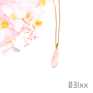 【03ixx】PN004 天然石標本 ペンダント モルガナイト モルガン石 4月誕生石 桜色 レジン ステンレスチェーン アレルギー対応 ハンドメイド