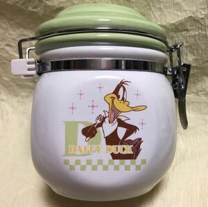 ミスタードーナツ　DAFFY DUCK ダッフィーダック　陶器製キャニスター　サイズ 縦・約11cm　送料510円　 LOONEY TUNESルーニー・チューンズ