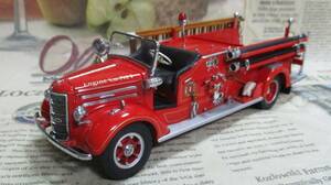 ★激レア絶版*フランクリンミント☆1/32*1948 Mack Classic Pumper レッド*消防車