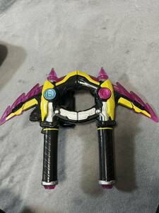 仮面ライダーエグゼイド　双刃烈破DXガシャコンスパロー