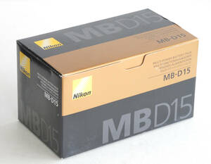 Nikon ニコン マルチパワーバッテリーパック MB-D15（中古品） 