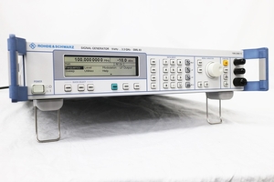 【正常動作品】Rohde&Schwarz SML03 9kHz-3300MHz 信号発生器