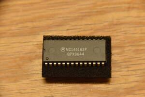 ＰＬＬ周波数シンセサイザ用 IC LSI MC145163P モトローラ 未使用 新品