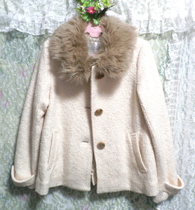 フローラルホワイトのフワフワあったかコート/外套 Floral white fluffy coat