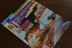 B0260 「THUNDERBIRDS THE COMIC」 サンダーバード　 古本　雑誌 マガジン　英国　特撮　テレビ番組　模型　ロケット
