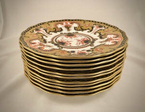 ロイヤルクラウンダービーランチョン皿11枚 重厚な金彩アンティーク 骨董品 ビンテージ