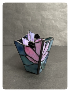 ●コレクター必見 ステンドガラス フットランプ シェード ガラスシェード 花 ピンク×ブルー 照明器具 インテリア 雑貨 小物 リメイクma812