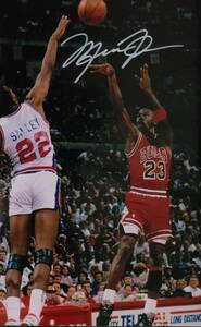 ○マイケル・ジョーダン　直筆サインフォト/写真　NBA　シカゴ・ブルズ #23 バスケットボール選手　バスケの神様