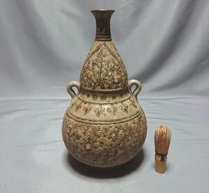 コレクター収集品　タイ　スワンカローク　白濁釉渇彩　瓶　15～16世紀