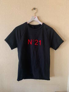 N21（ヌメロヴェントゥーノ）ロゴ刺繍　ハーフスリーブ　スエットXS　ブラック