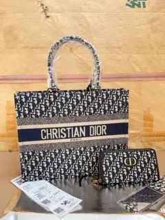 美品DIOR BOOK TOTE⭐︎ブックトート⭐︎ミディアム ハンドバッグ