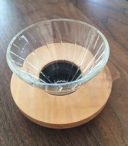 HARIO(ハリオ) 新品 V60 耐熱ガラス 透過コーヒードリッパー01 コーヒードリップ1~2杯用 未使用品 VDGR-01-OV オリーブウッド