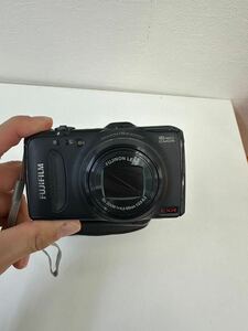 美品　動作確認済　フジフィルム FUJIFILM FinePix F600EXR ハードケース付