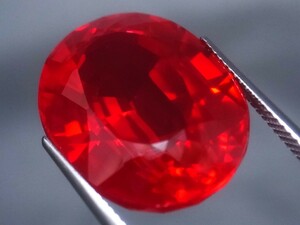 36.99ct 新品・特大サイズ・ピジョンブラッドカラー合成ルビー ブラックライト発色効果あり 