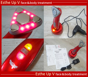 ★美品 多機能美顔器 Esthe Up V 超音波・導入・RF温感・EMSマッサージ ・LED ドクターシーラボ フェイス＆ボディ エステ美容/スキンケア