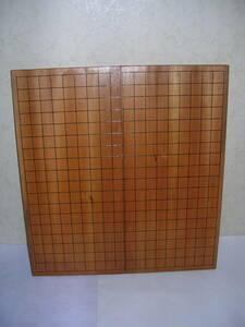 ◆◆囲碁盤【材質不明・二つ折り・サイズ41,5X44,5X1,5】良い状態の中古品！
