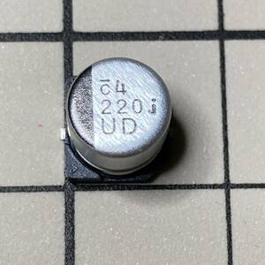 送料84円～ ニチコンUD 220μF 6.3V チップ電解コンデンサー 2,000時間 105℃ アルミ 220uF 低インピーダンス 表面実装 電子部品