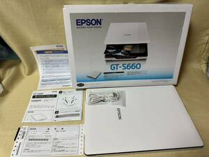 【送料込,外箱汚,美品】エプソン(EPSON)製 GT-S660 A4カラーフォト・グラフィック・ドキュメントフラットベッドスキャナー 4800dpi