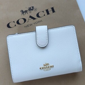 【新品】コーチ　COACH 新作　二つ折り財布　ホワイト