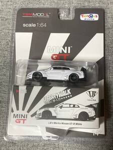 1/64 MINI GT LBWK NISSAN GT-R R35 white トイザらス限定　新品未開封